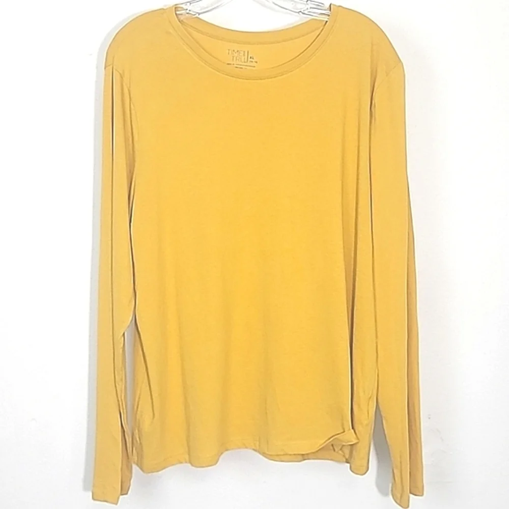 Long sleeve Tshirt Mustard Yellow Gold Crew Neck 100% Cotton EUC